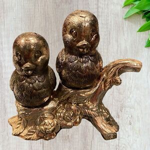 Vintage Enesco Birds Sitting in A Tree Base Salt And Pepper Shaker Set